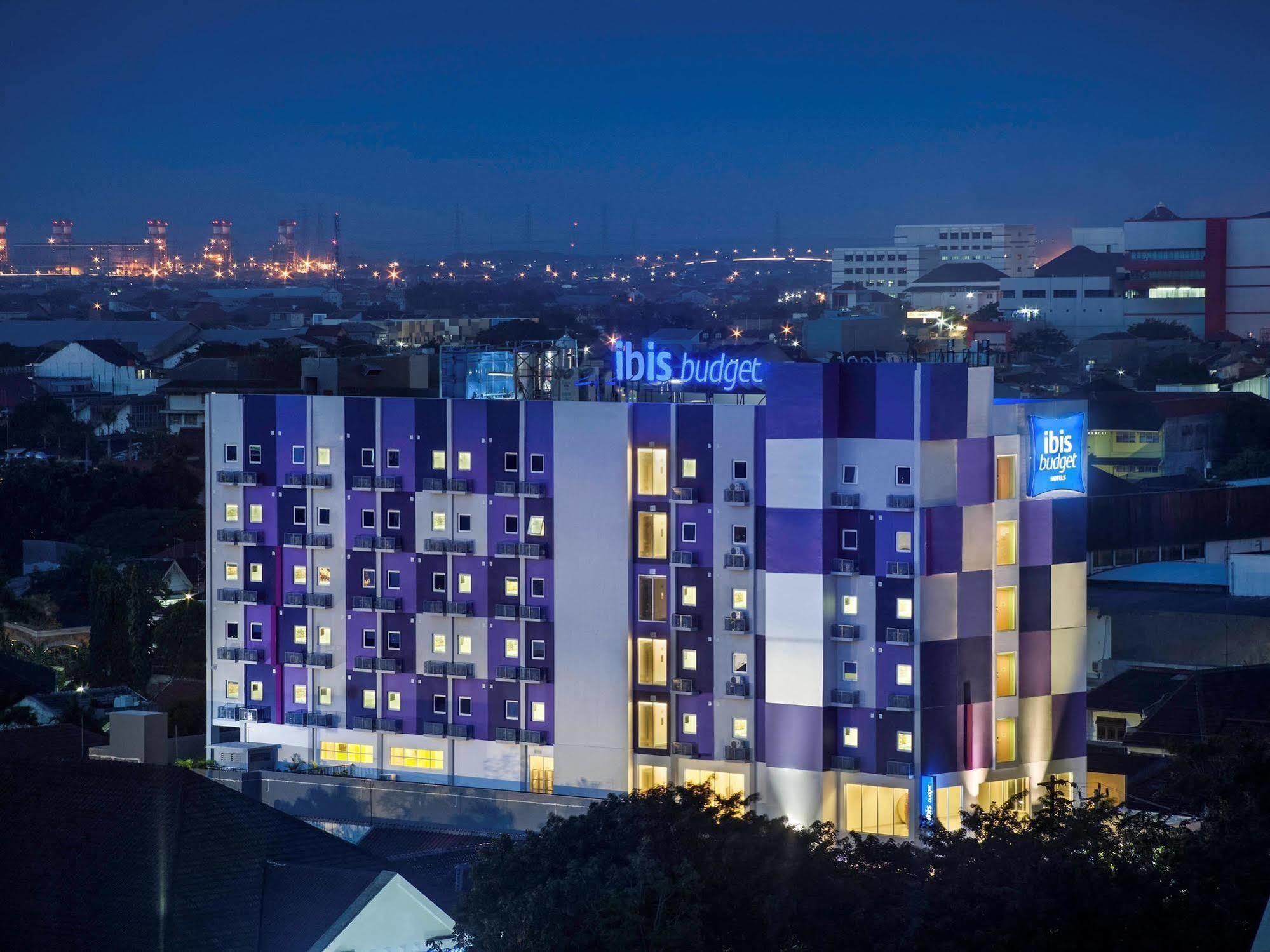 Ibis Budget Semarang Tendean Eksteriør bilde