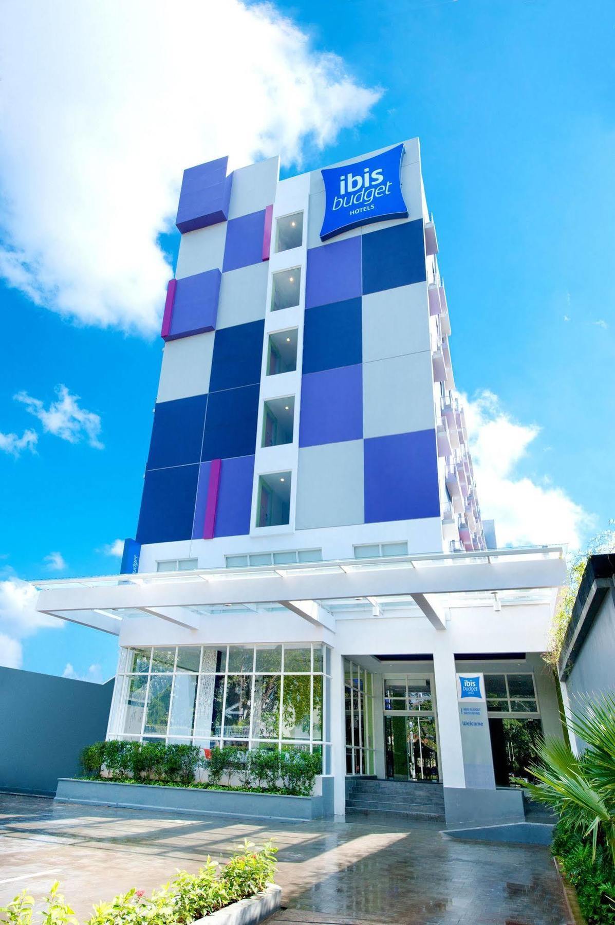 Ibis Budget Semarang Tendean Eksteriør bilde